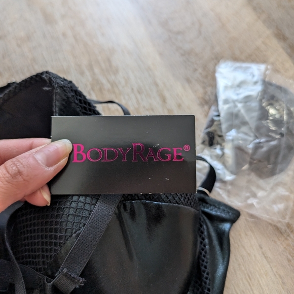 Black corset - Picture 3 of 3